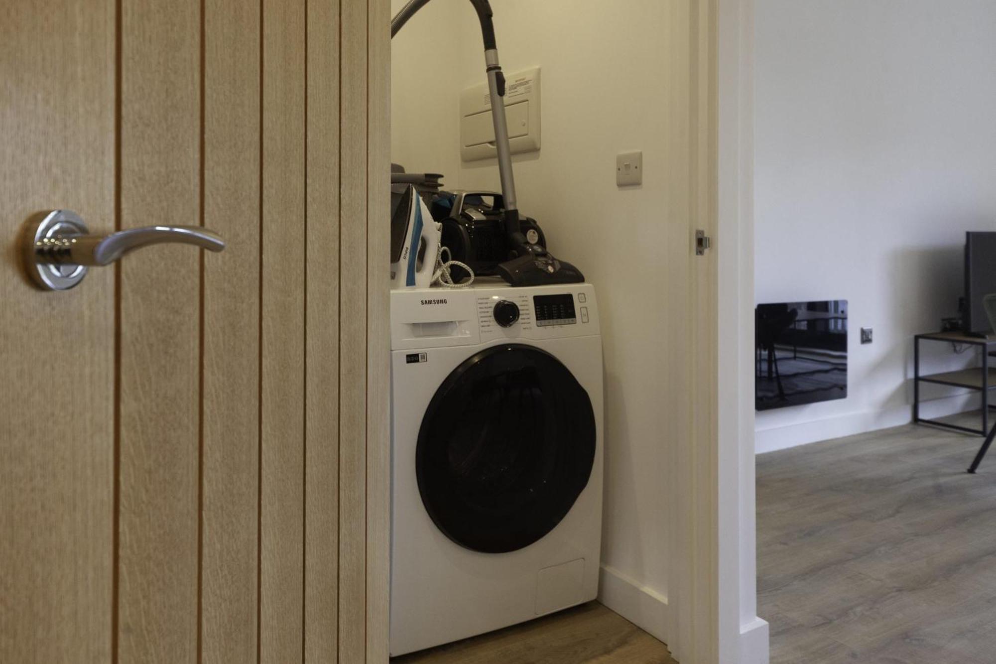 Lovely 2 Bedroom Apartment In Central Ashford Ashford  Zewnętrze zdjęcie
