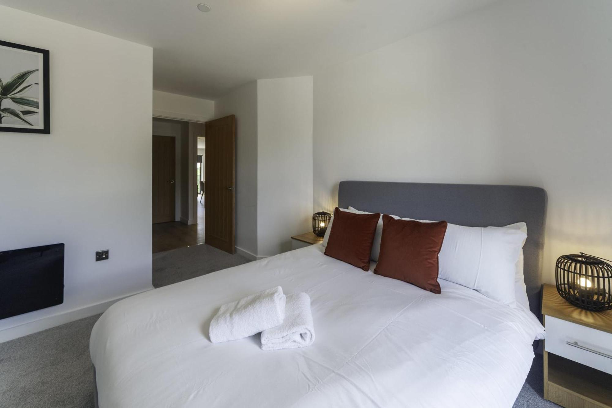 Lovely 2 Bedroom Apartment In Central Ashford Ashford  Zewnętrze zdjęcie